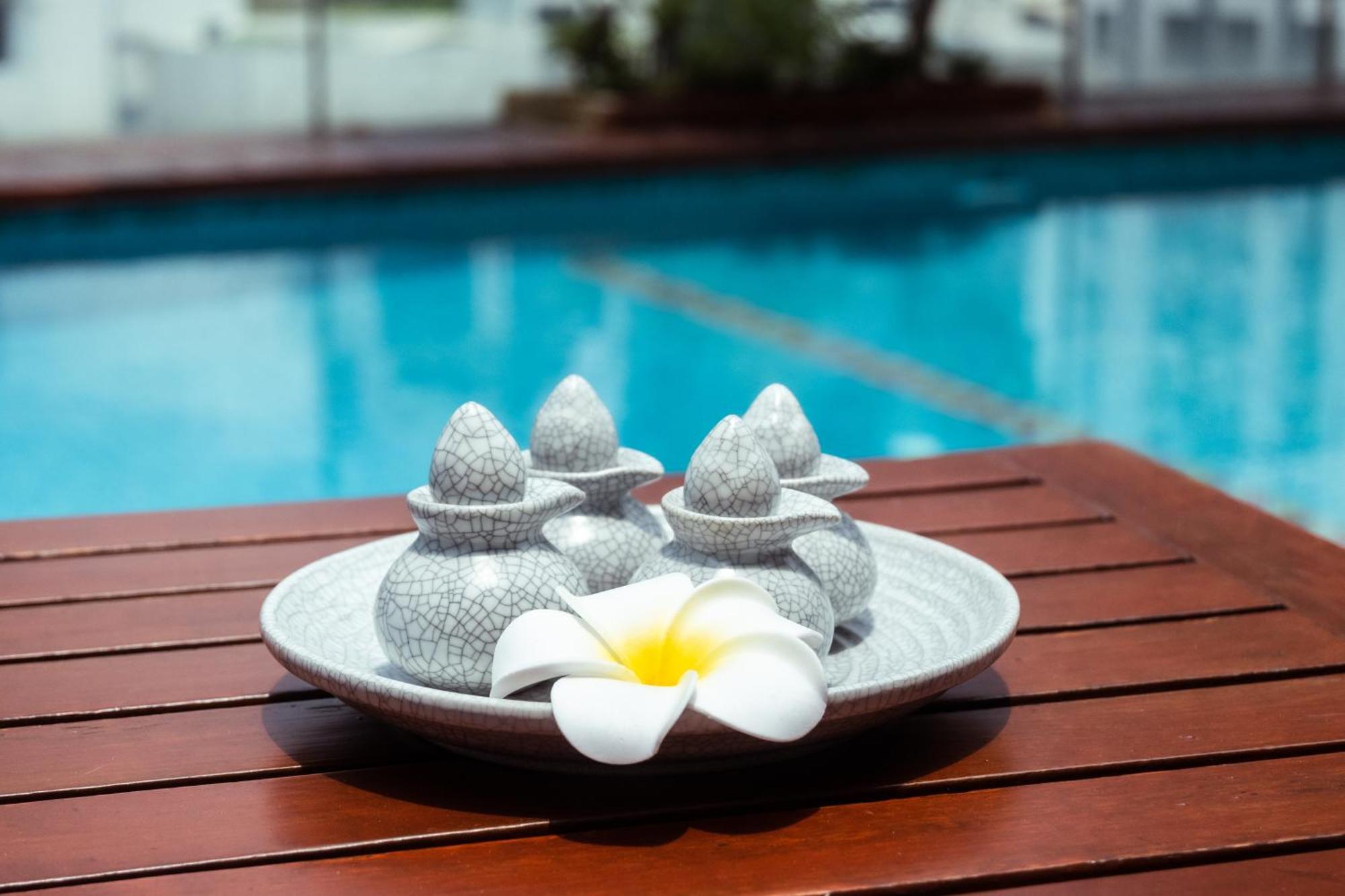Sabai Sathorn Service Apartment Bangkok Dış mekan fotoğraf