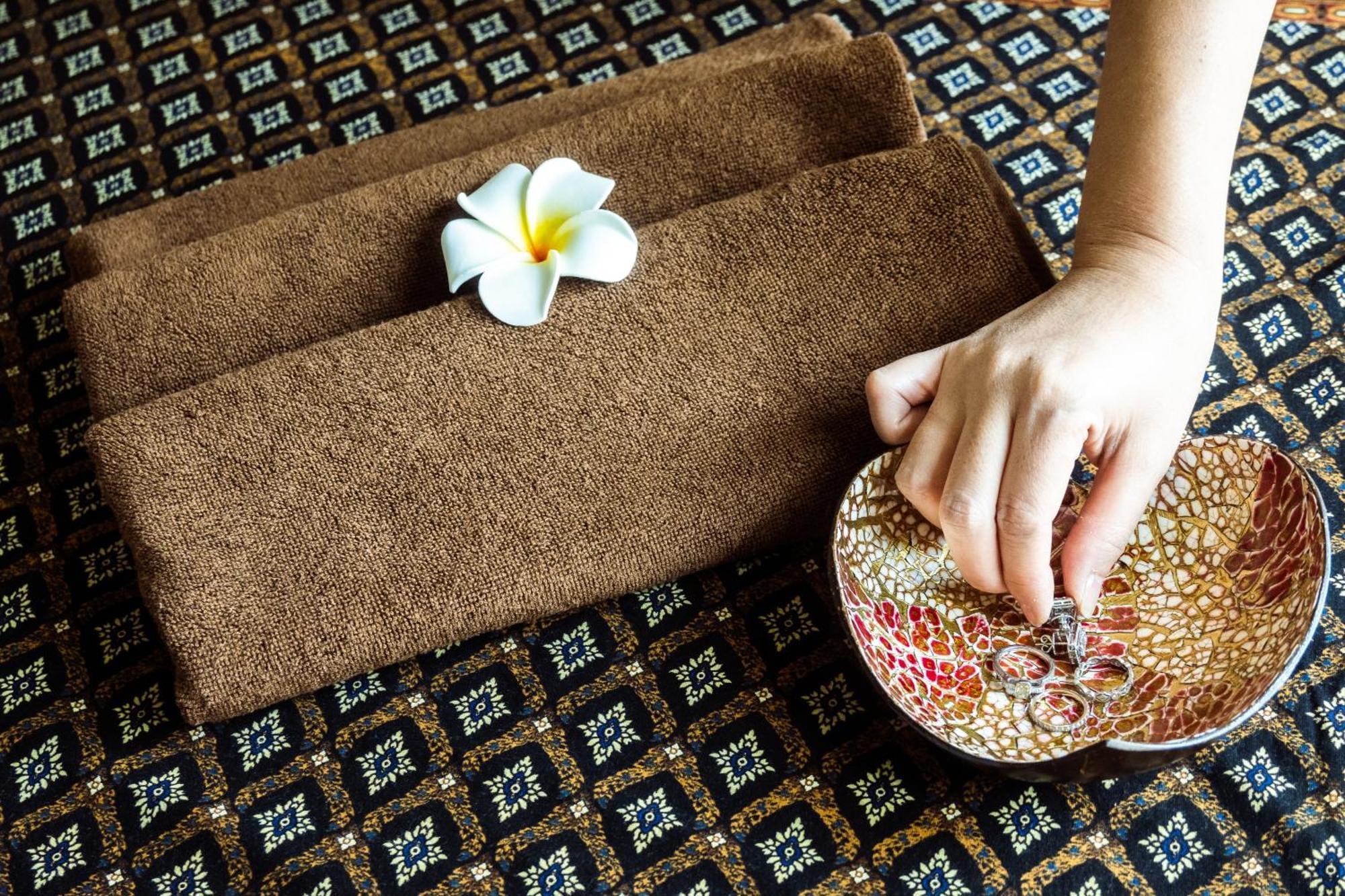 Sabai Sathorn Service Apartment Bangkok Dış mekan fotoğraf