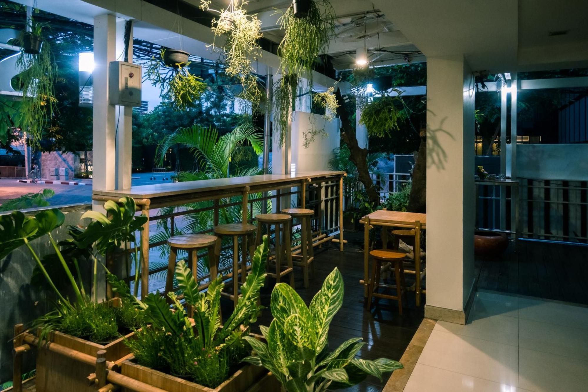Sabai Sathorn Service Apartment Bangkok Dış mekan fotoğraf